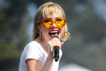 Carly Rae Jepsen is bringing Dedicated to Manila this October