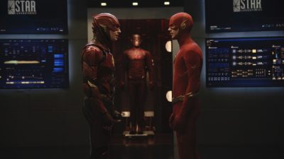 The Flash crossover featuring Ezra Miller and Grant Gustin